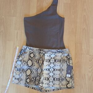 Jennifer Lopez Beige and Black Snake Print Shorts w/tank